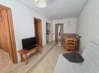 Appartement · Herverkoop - Torrevieja · Playa de los Locos · Alicante · Spanje