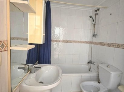Appartement · Herverkoop - Torrevieja · Playa de los Locos · Alicante · Spanje