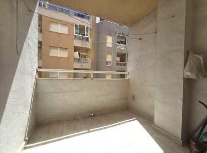 Appartement · Herverkoop - Torrevieja · Playa de los Locos · Alicante · Spanje