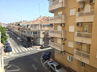 Appartement · Herverkoop - Torrevieja · Playa de los Locos · Alicante · Spanje