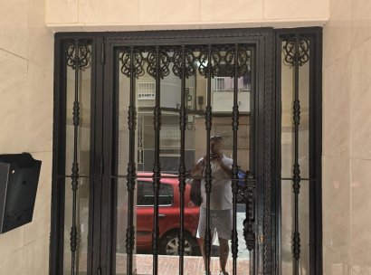 Appartement · Herverkoop - Torrevieja · Playa de los Locos · Alicante · Spanje