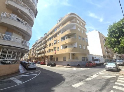 Appartement · Herverkoop - Torrevieja · Playa de los Locos · Alicante · Spanje