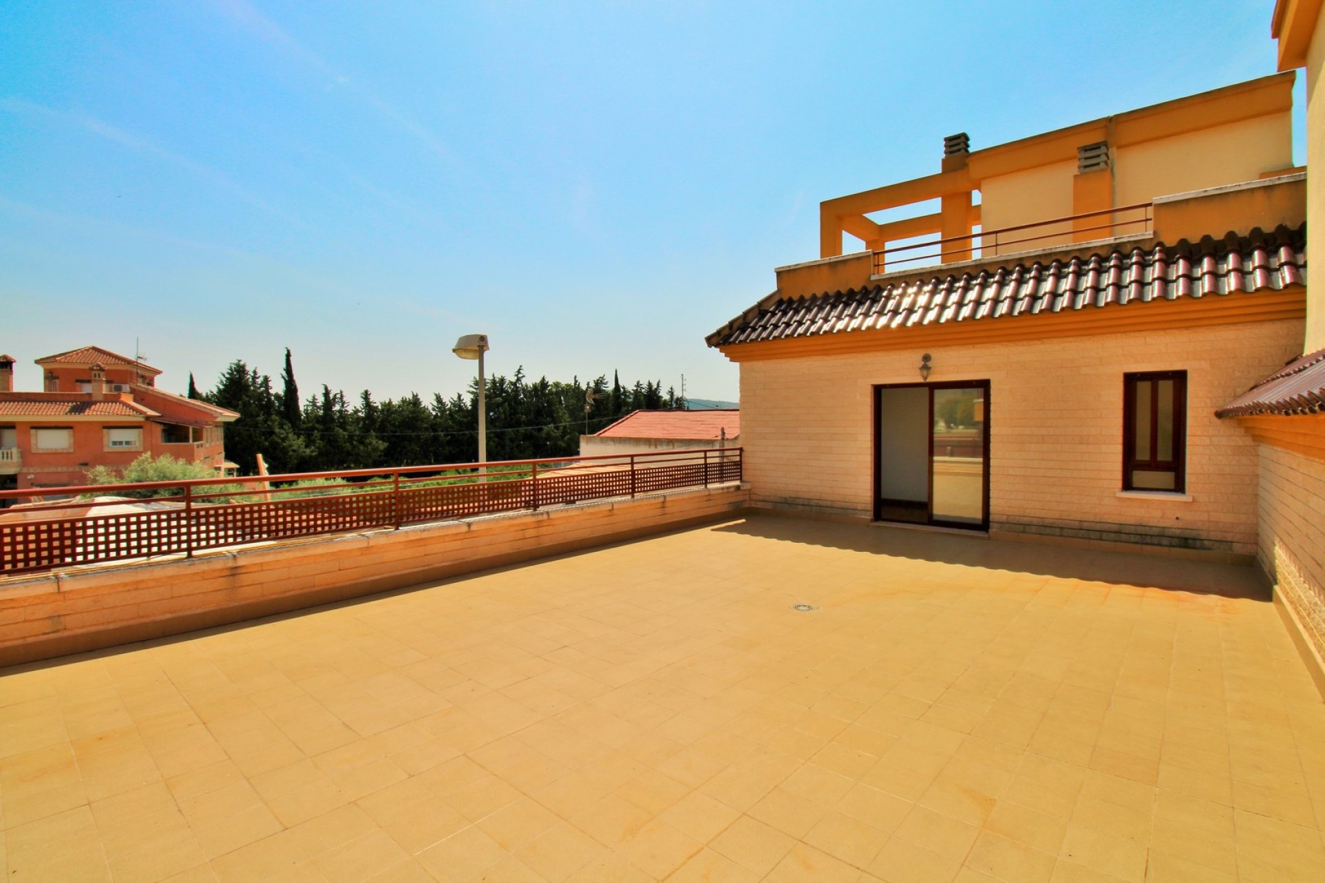 Reventa - Adosado - Los Desamparados