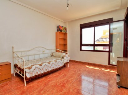 Townhouse · Resale - Los Desamparados · Alicante · Spain