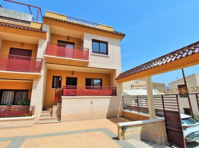 Townhouse · Resale - Los Desamparados · Alicante · Spain