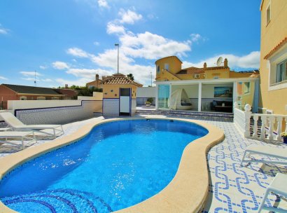 Villa · Herverkoop - Orihuela Costa · Villamartín · Alicante · Spanje