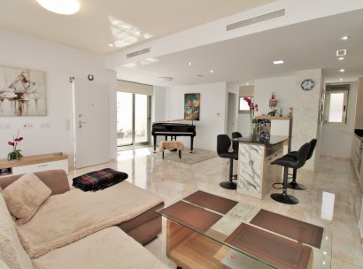 Villa · Herverkoop - Orihuela Costa · Villamartín · Alicante · Spanje