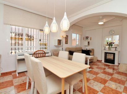 Radhus · Återförsäljning - Cabo Roig · Alicante · Spanien