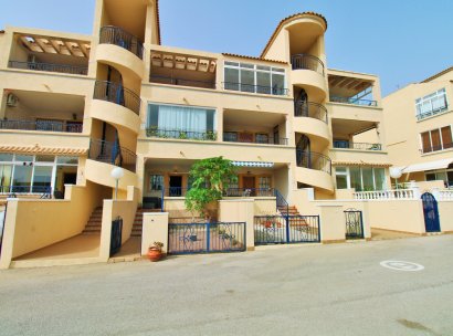 Lägenhet · Återförsäljning - Punta Prima · Alicante · Spanien
