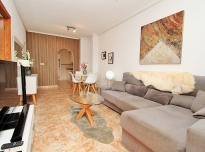 Lägenhet · Återförsäljning - Punta Prima · Alicante · Spanien