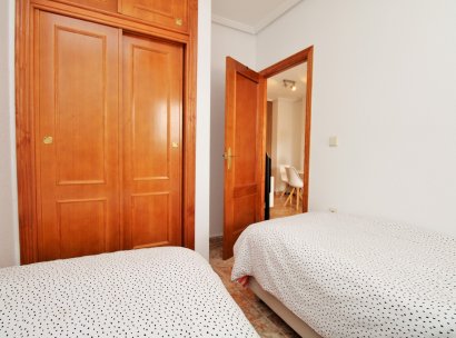 Lägenhet · Återförsäljning - Punta Prima · Alicante · Spanien