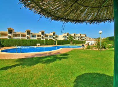 Lägenhet · Återförsäljning - Punta Prima · Alicante · Spanien
