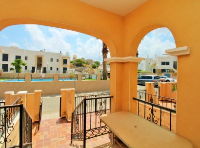 Radhus · Återförsäljning - Orihuela Costa · Villamartín · Alicante · Spanien