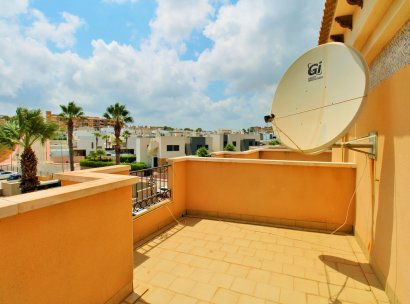Radhus · Återförsäljning - Orihuela Costa · Villamartín · Alicante · Spanien