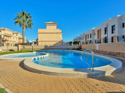 Radhus · Återförsäljning - Orihuela Costa · Villamartín · Alicante · Spanien
