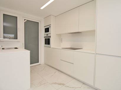 Lägenhet · Återförsäljning - Punta Prima · Alicante · Spanien
