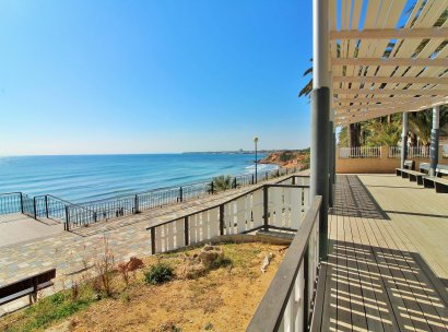 Lägenhet · Återförsäljning - Punta Prima · Alicante · Spanien