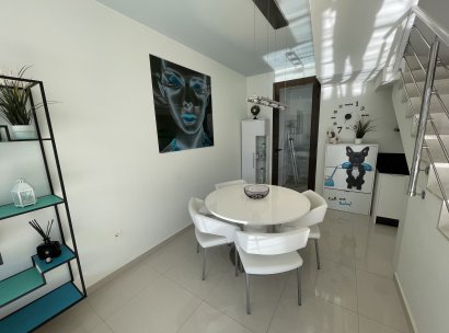 Parhus · Återförsäljning - Orihuela Costa · Villamartín · Alicante · Spanien