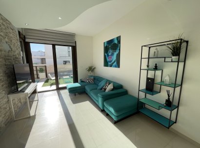 Parhus · Återförsäljning - Orihuela Costa · Villamartín · Alicante · Spanien