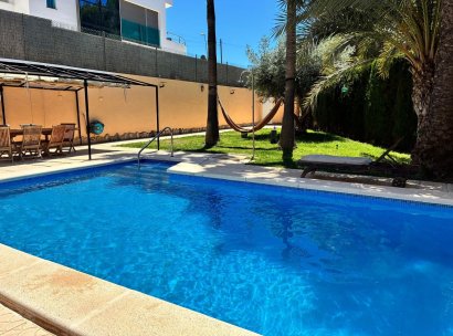 Vrijstaande villa · Herverkoop - Torrevieja · Los Balcones · Alicante · Spanje