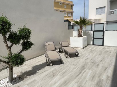 Fristående villa · Återförsäljning - Pinoso · Alicante · Spanien