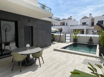 Fristående villa · Återförsäljning - Pinoso · Alicante · Spanien