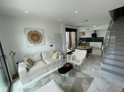 Fristående villa · Återförsäljning - Pinoso · Alicante · Spanien