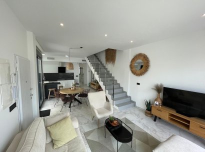 Fristående villa · Återförsäljning - Pinoso · Alicante · Spanien