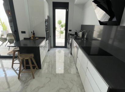 Fristående villa · Återförsäljning - Pinoso · Alicante · Spanien