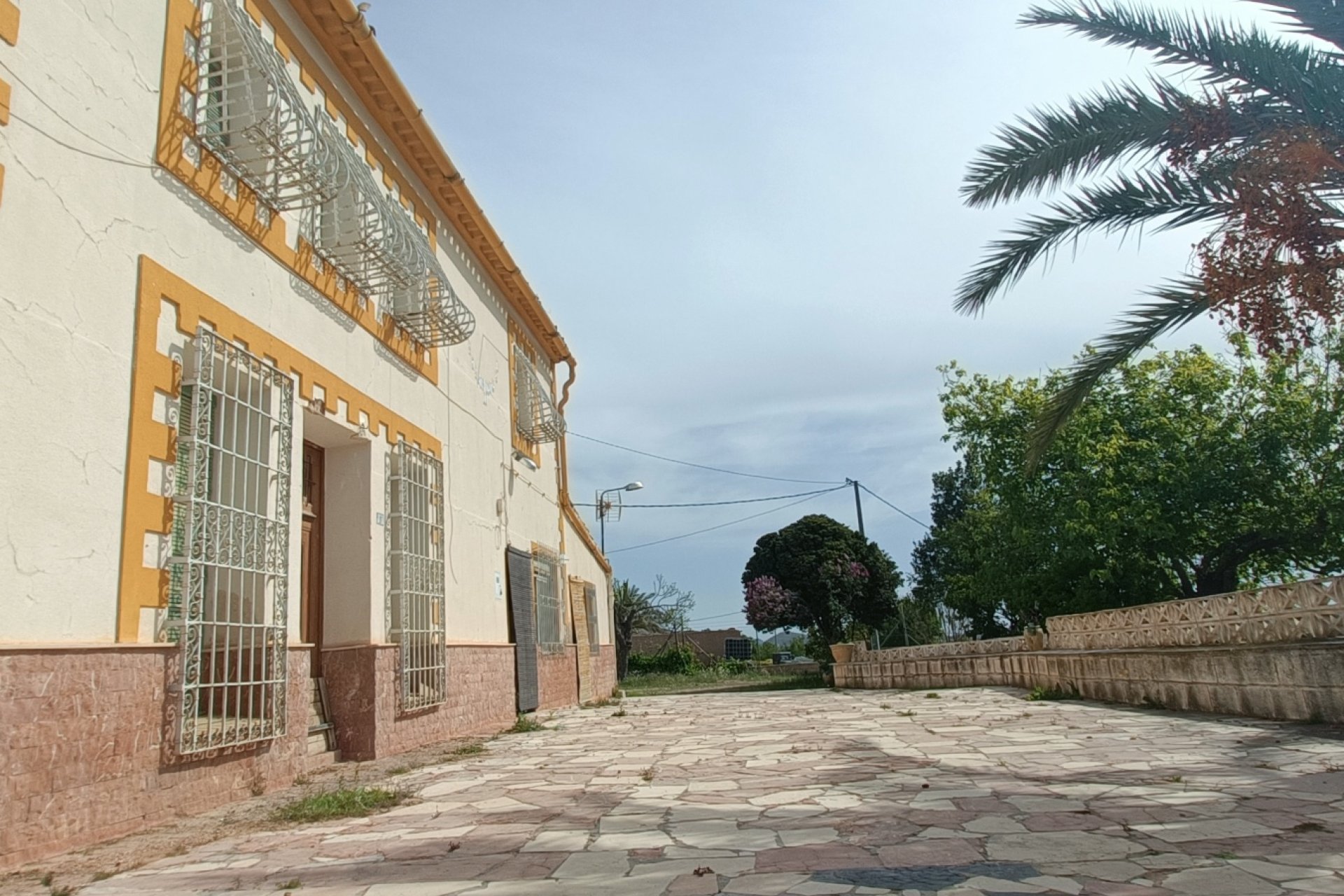 Resale - Villa / Detached - La Romana