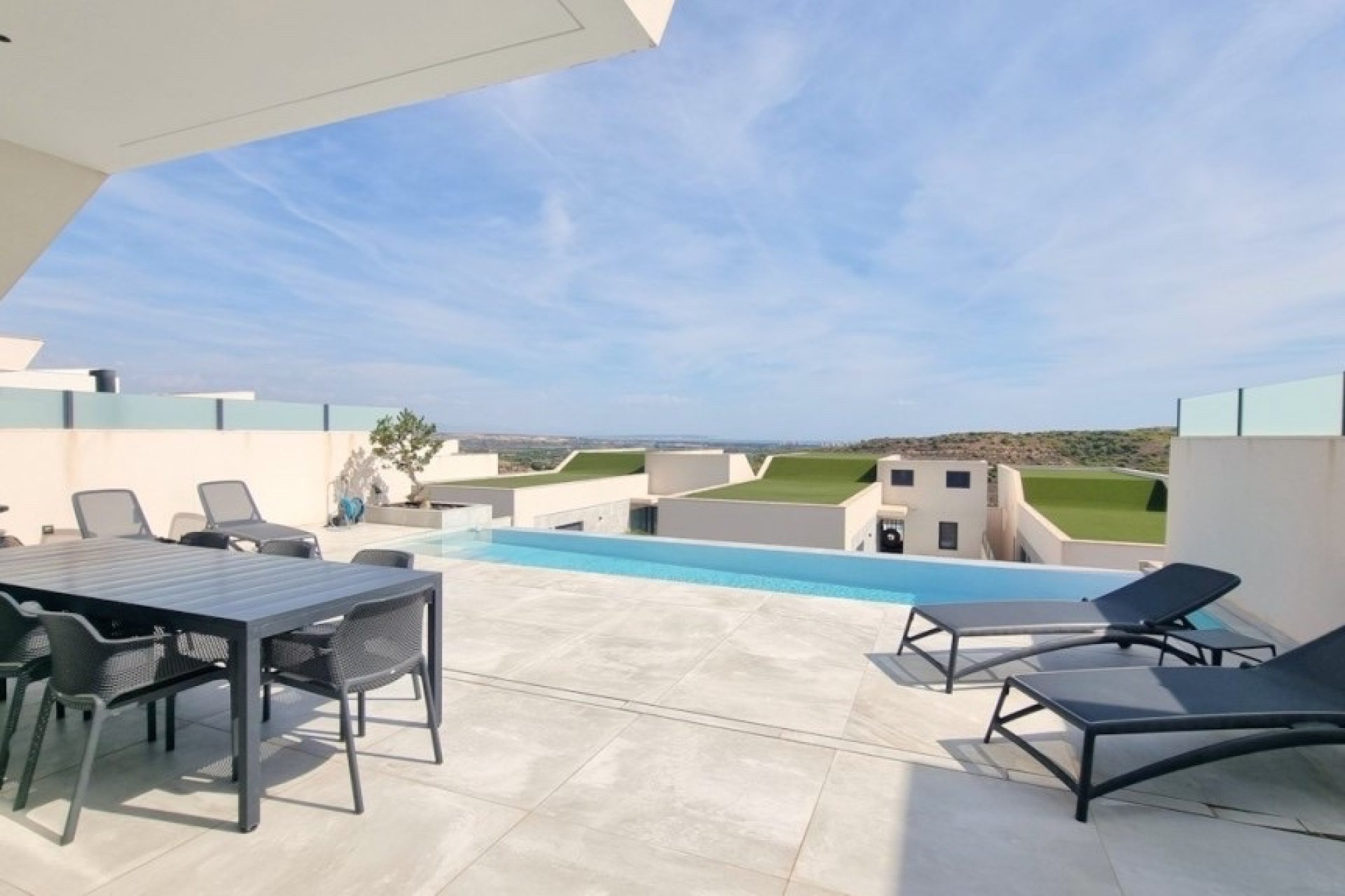Herverkoop - Detached House / Villa - Ciudad Quesada