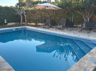 Semi - Detached Villa · Återförsäljning - Dolores · Alicante · Spanien