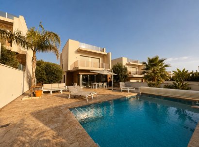 Villa · Herverkoop - San Miguel de Salinas · Alicante · Spanje