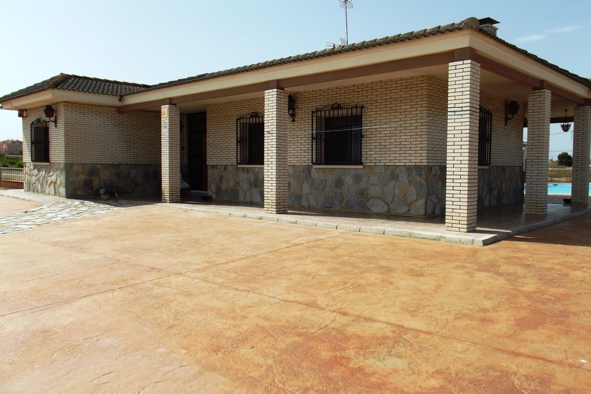 Resale - Villa for sale - La Herrada