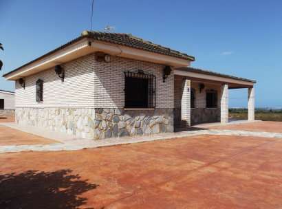 Villa for sale · Resale - La Herrada · Alicante · Spain