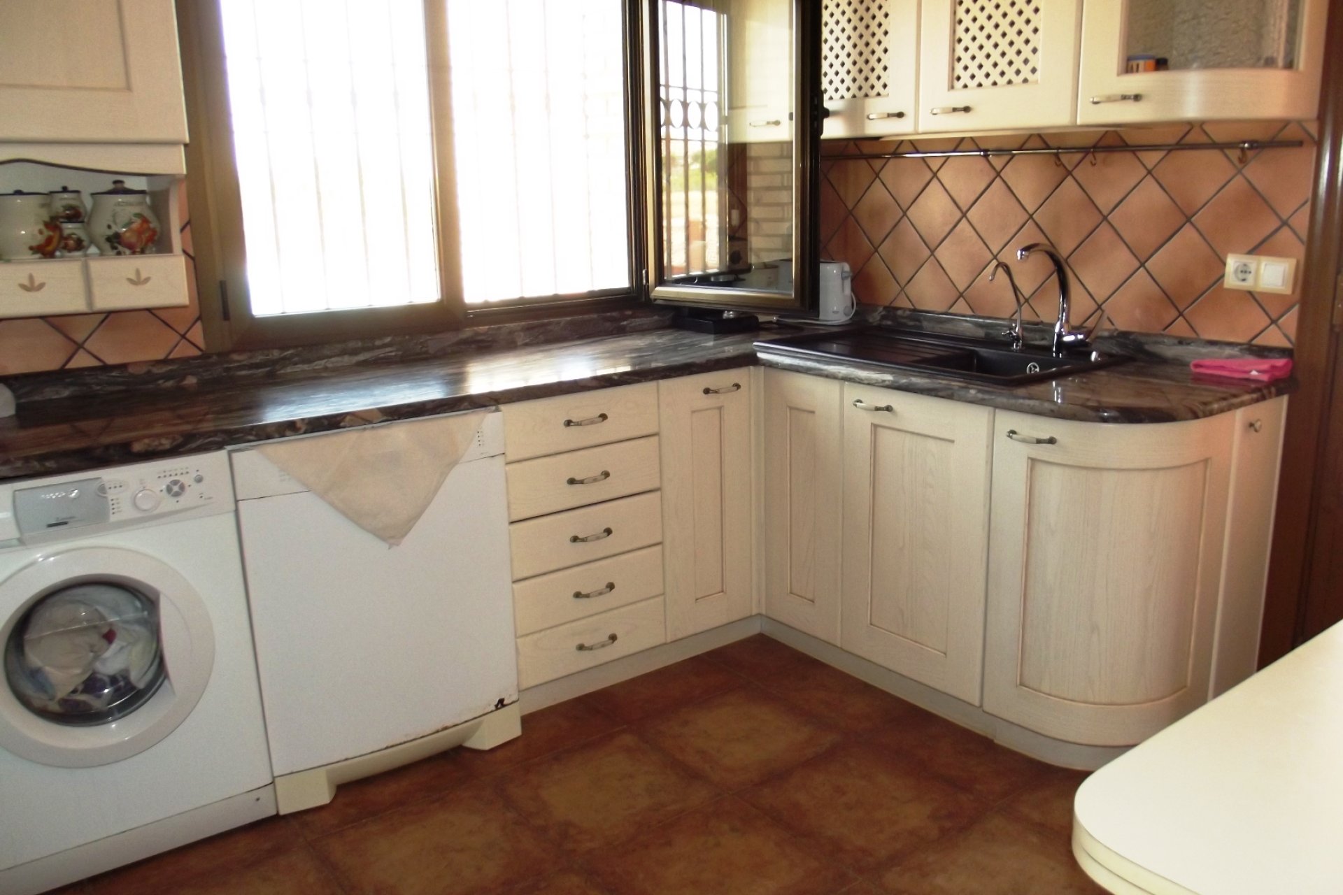 Resale - Villa for sale - La Herrada