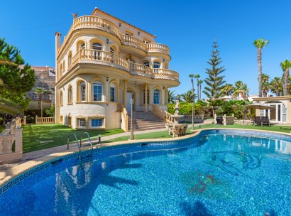 Detached villa · Resale - Orihuela Costa · Playa Flamenca · Alicante · Spain