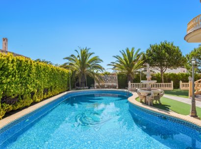 Detached villa · Resale - Orihuela Costa · Playa Flamenca · Alicante · Spain