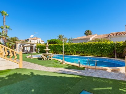 Detached villa · Resale - Orihuela Costa · Playa Flamenca · Alicante · Spain