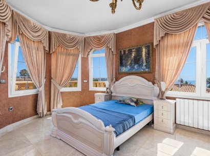 Detached villa · Resale - Orihuela Costa · Playa Flamenca · Alicante · Spain