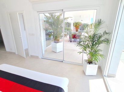 Villa · Resale - La Marina · La Marina / El Pinet · Alicante · Spain