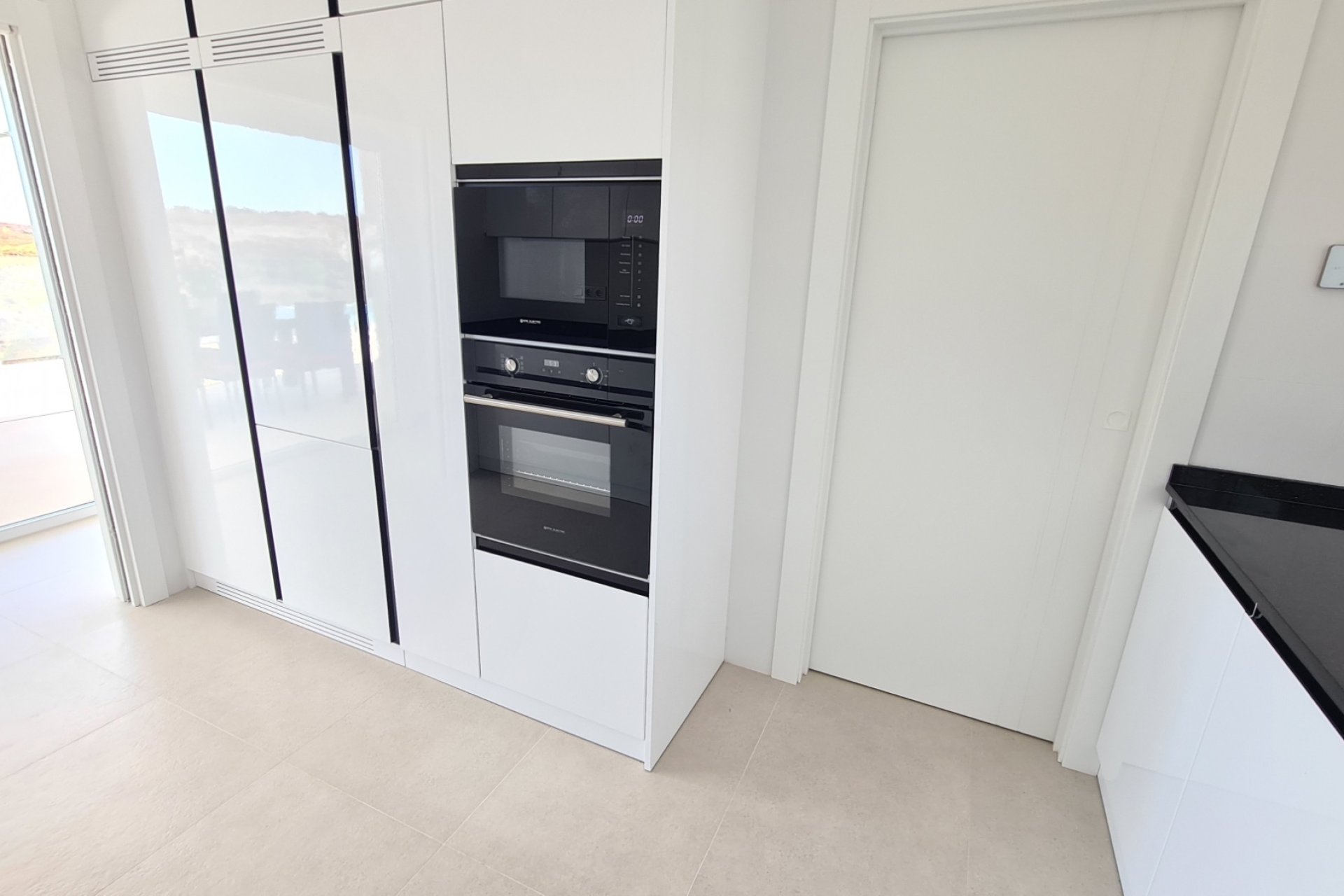 Resale - Villa - La Marina