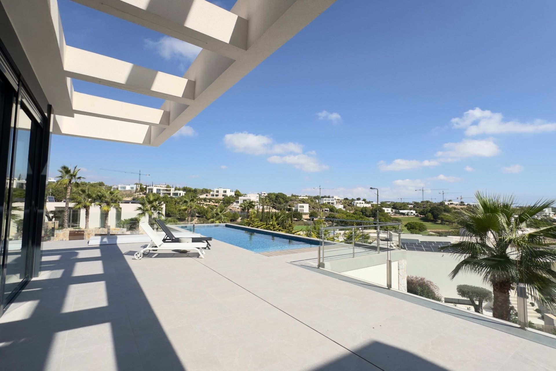 Herverkoop - Villa - Las Colinas Golf Resort