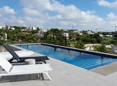 Villa · Resale - Las Colinas Golf Resort · Alicante · Spain