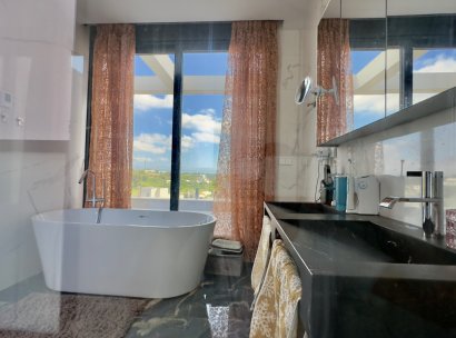 Villa · Resale - Las Colinas Golf Resort · Alicante · Spain