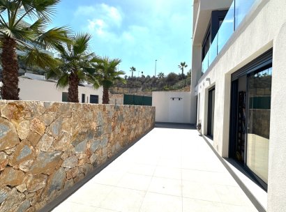 Villa · Resale - Las Colinas Golf Resort · Alicante · Spain
