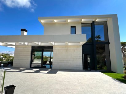 Villa · Resale - Las Colinas Golf Resort · Alicante · Spain