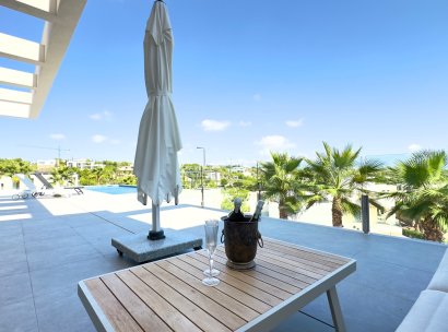 Villa · Resale - Las Colinas Golf Resort · Alicante · Spain