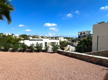 Villa · Resale - Las Colinas Golf Resort · Alicante · Spain