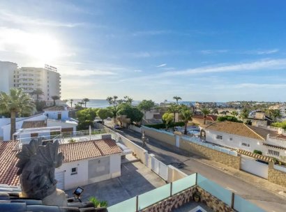 Villa · Reventa - Orihuela Costa · La Zenia · Alicante · España
